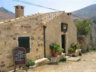 Korfu Taverne Ognistra in Paleo Perithia